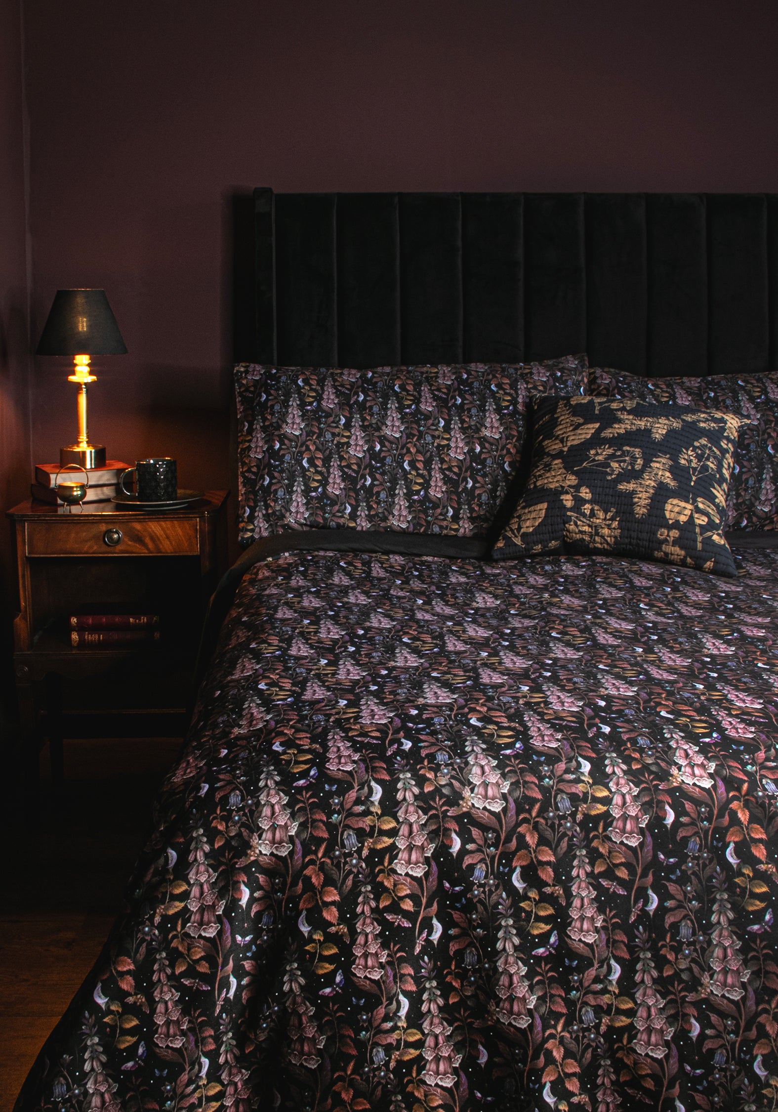 AW24HT328UKK-Foxglove-Bedding-Set-Updated-1