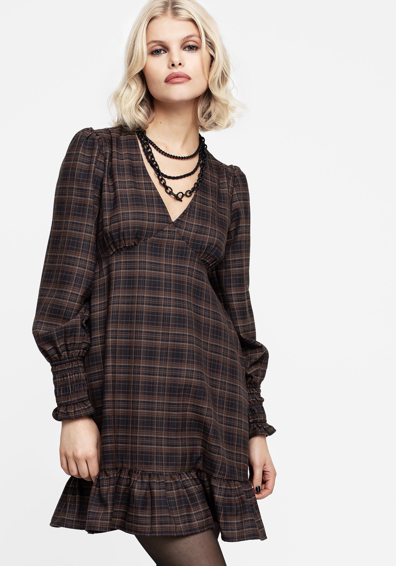 AW24M875_EMBLA-CHECK-MINI-SMOCK-DRESS_006-CROP