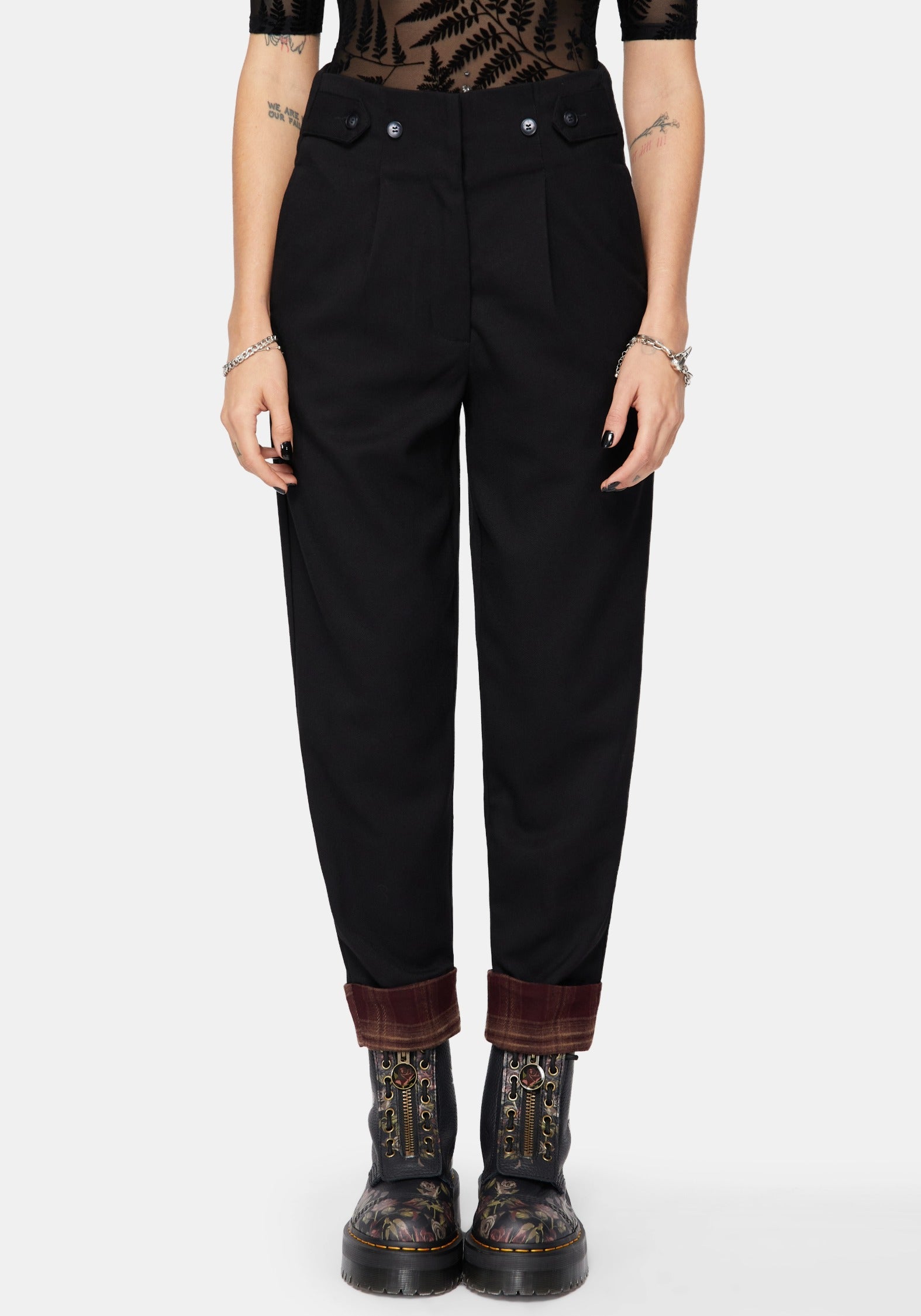 BT2960-UK6_LOURATAPEREDLEGCHECKTURNUPTROUSER_4CROP