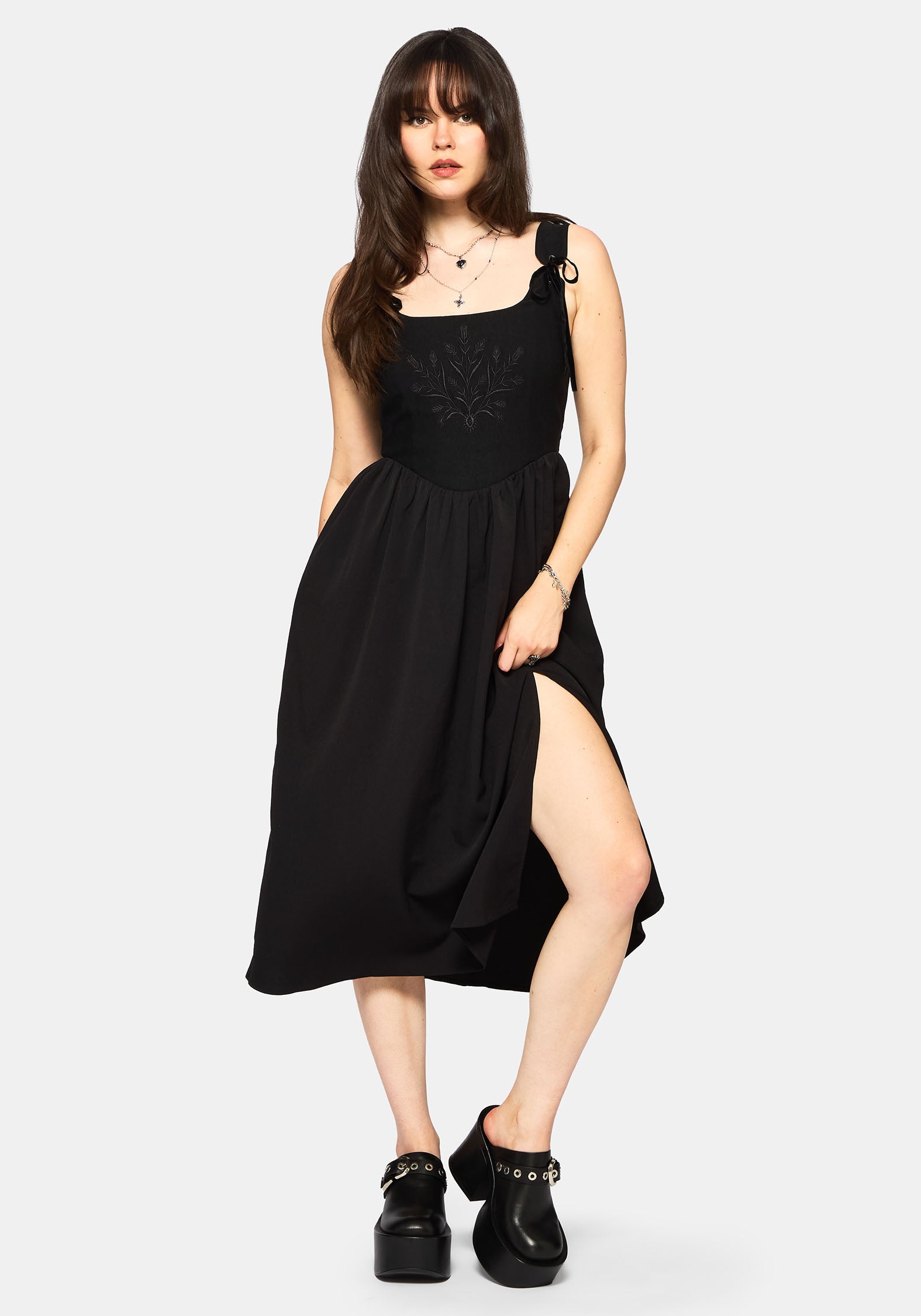 DR3497_CYBELEEMBROIDEREDFRONTCORSETBODICEMIDIDRESS2_1f3b635d-f9db-4617-89dd-824d6bc61191