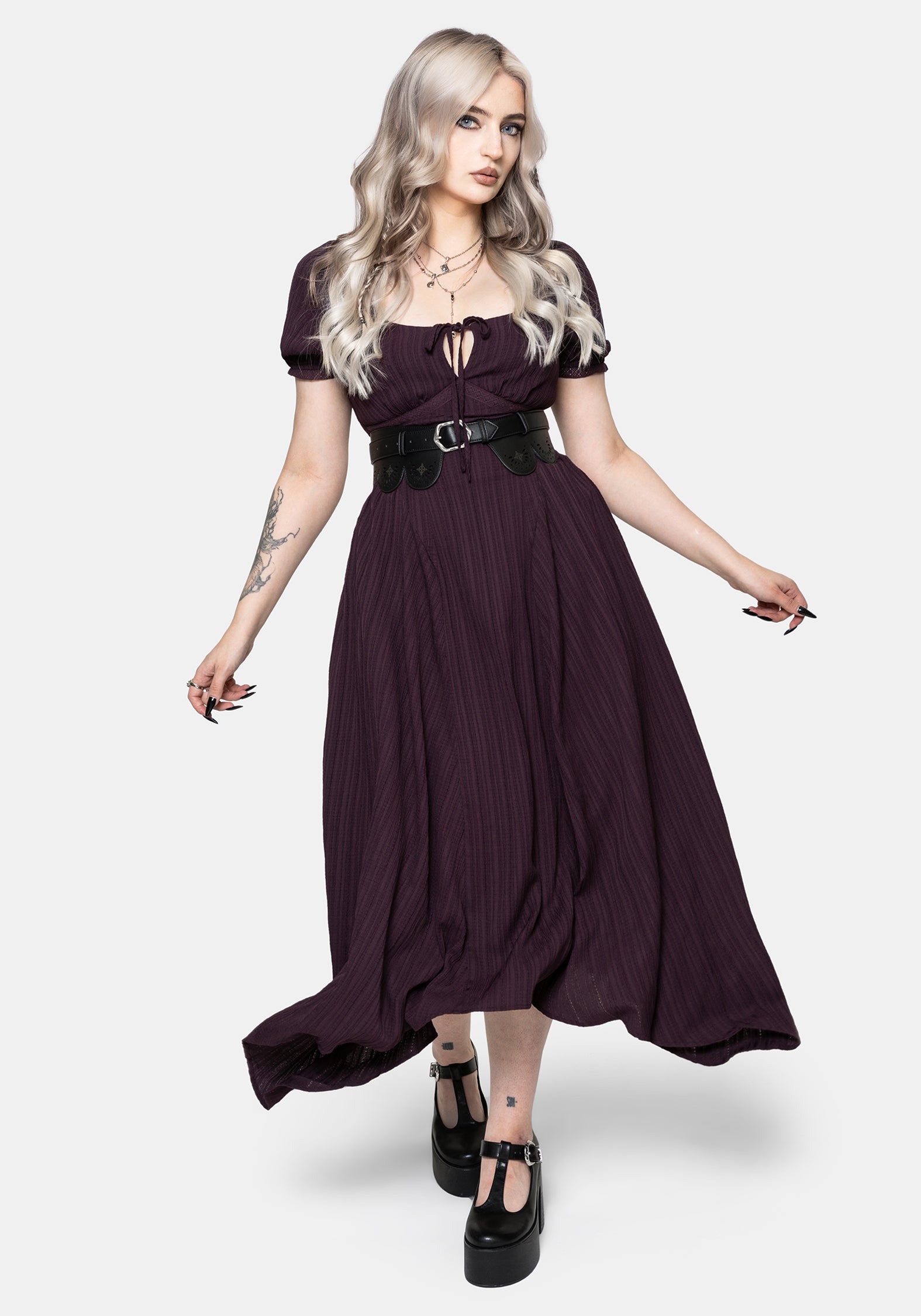 DR4674_FENELLAKEYHOLEBUSTHANDKERCHIEFHEMMIDIDMILKMAIDDRESS-PLUM_1_52b908e0-1fd5-4a1b-9011-ec43a553b44e