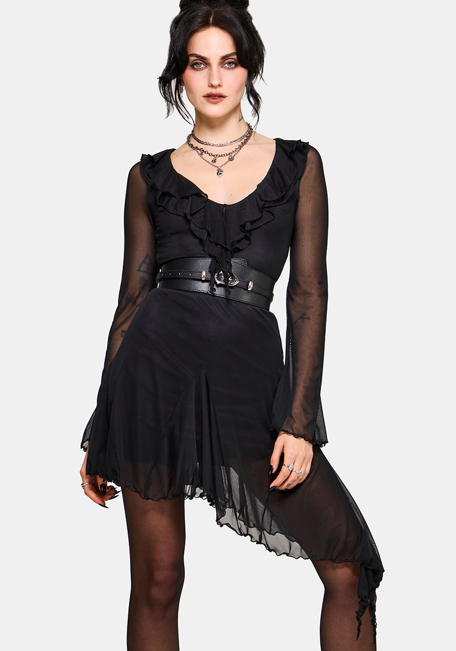 DR5491_SABRIELFLUTEDSLEEVEMINIDRESS_1
