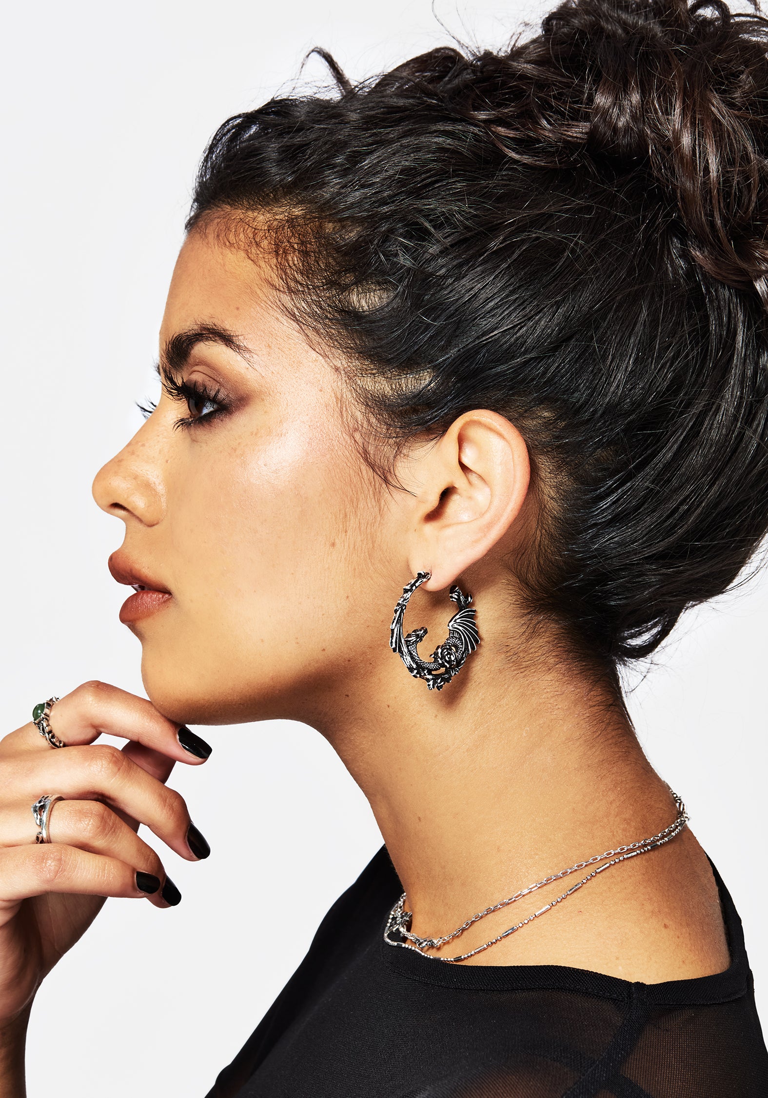 JE2993_PETRAHOOPEARRINGS1_652
