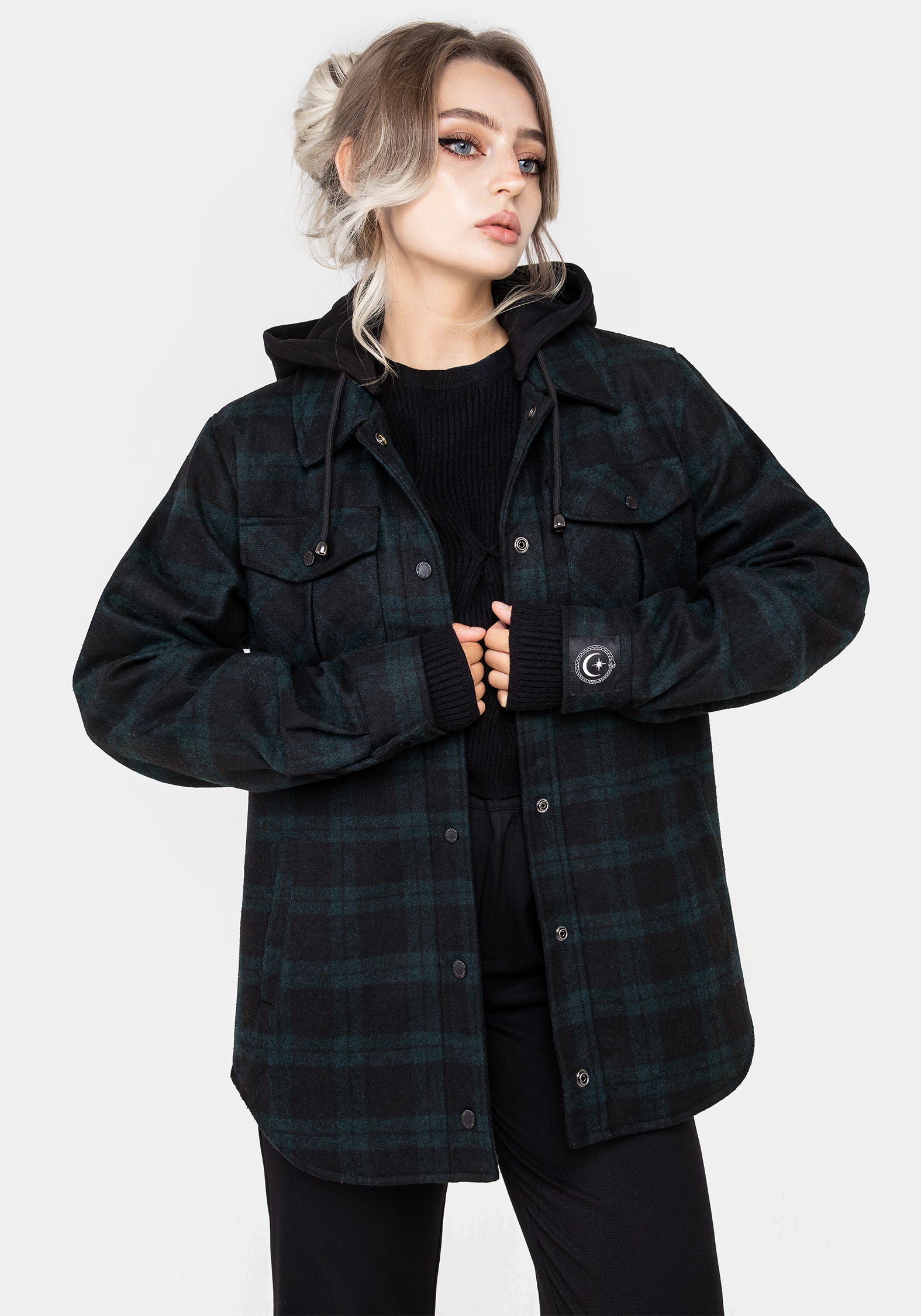 OPT_1_AW24R79_TRELLISHOODEDPOCKETCHECKSHACKET_003