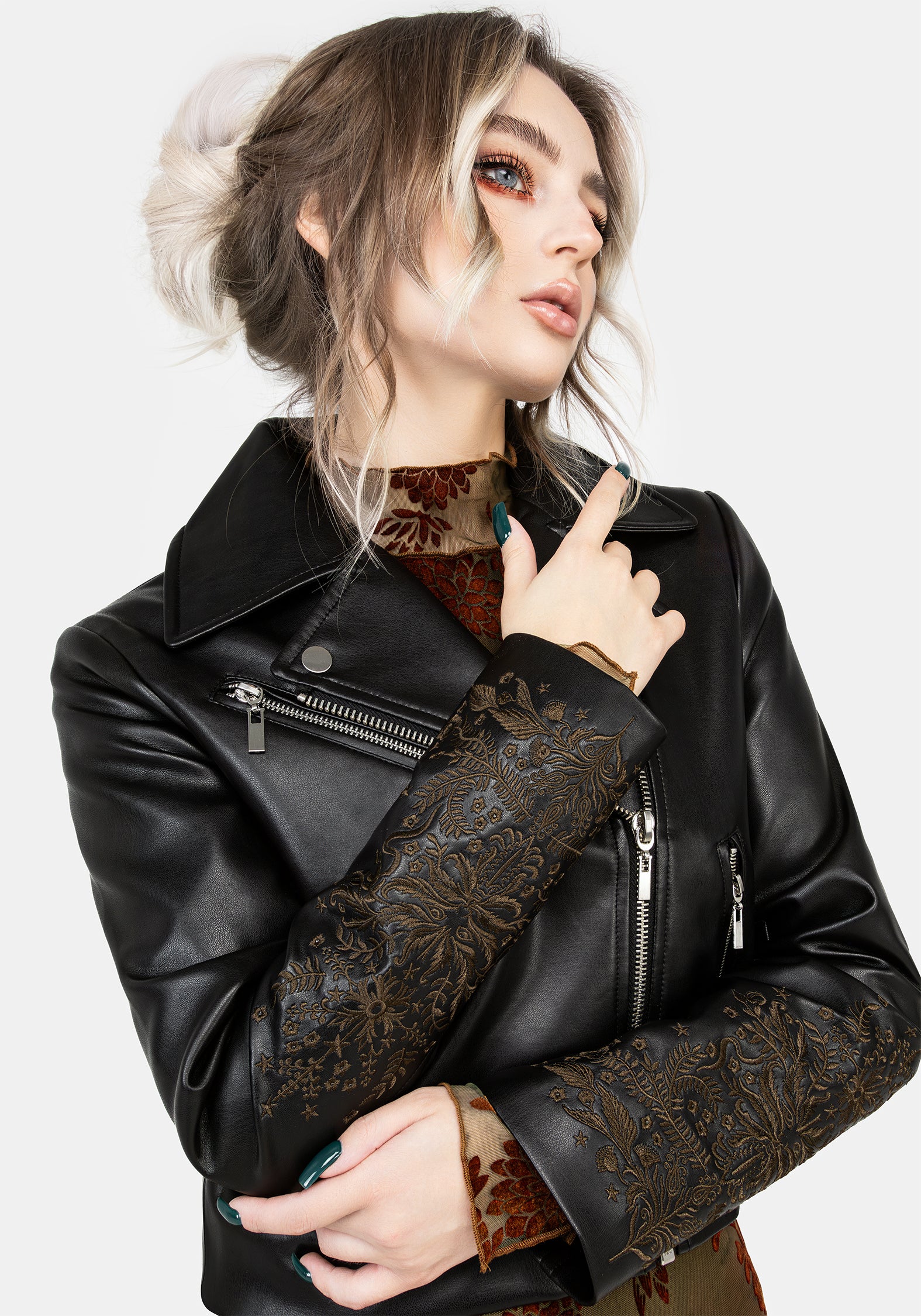 SS25-OW-665_VERVAINEMBROIDEREDPULEATHERBIKERJACKET_003