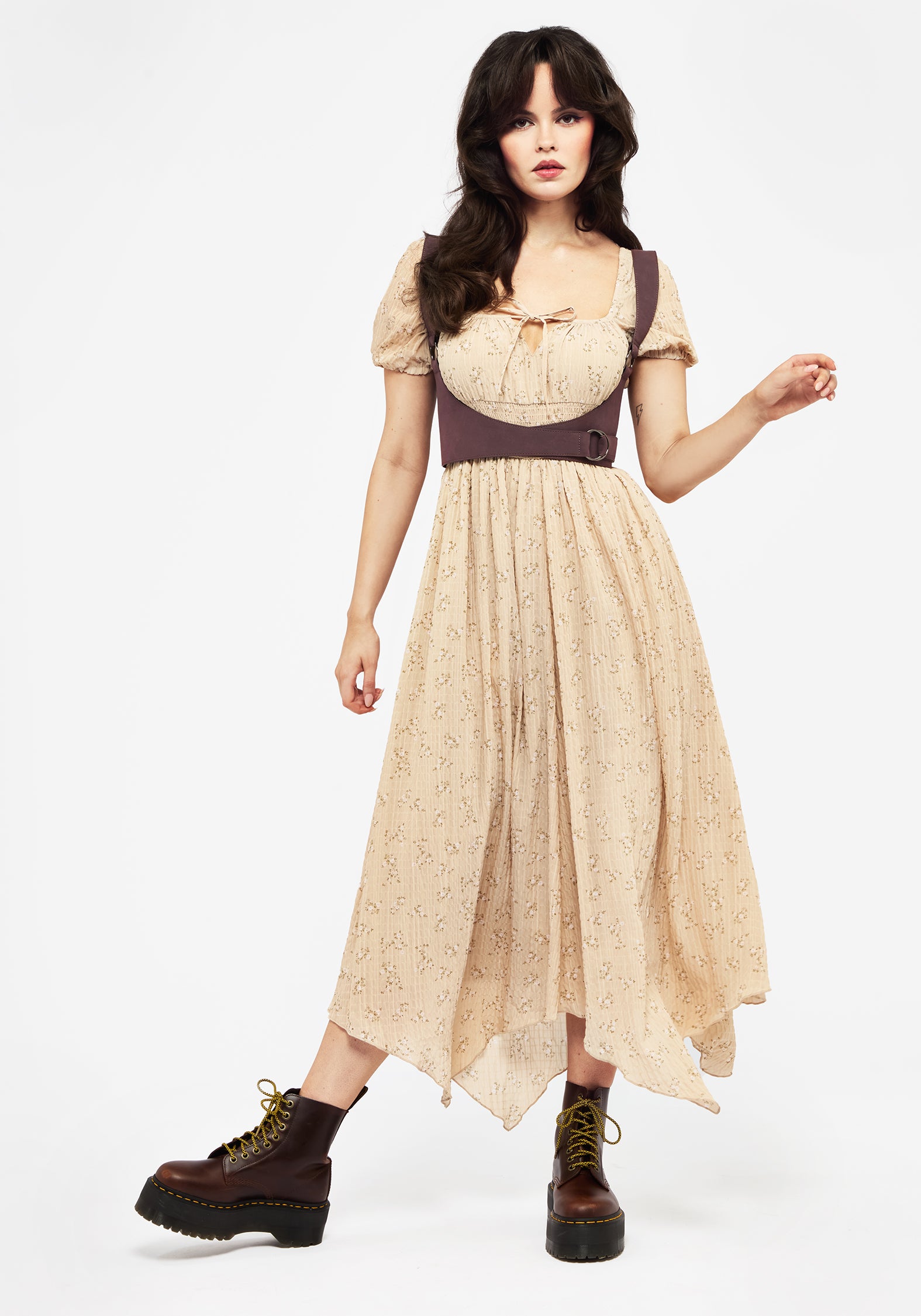 SS25DR1053_TABITHAFLORALPRINTCHIFFONHANDKERCHIEFHEMMIDAXIDRESS_608