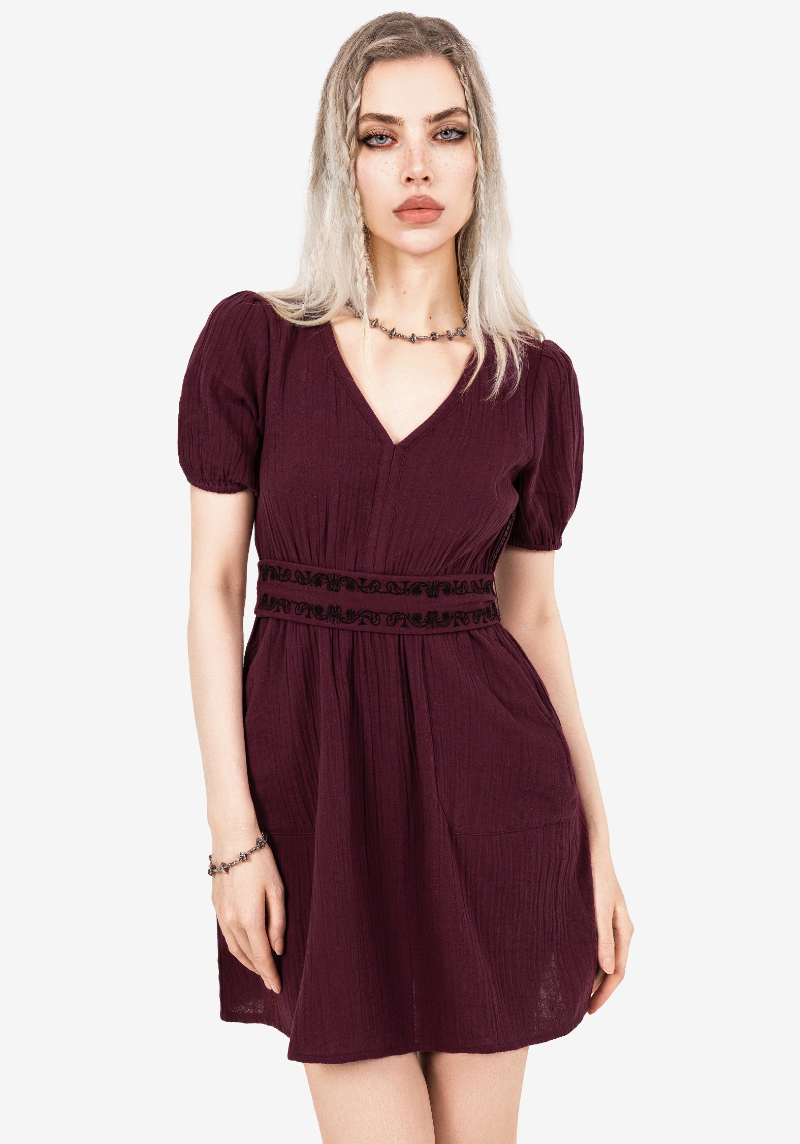 SS25DR1650_POULTICEEMBROIDEREDCOTTONMINIDRESSBURGUNDY_004_3ac308c6-9182-49ef-802a-4677e5ef19ed