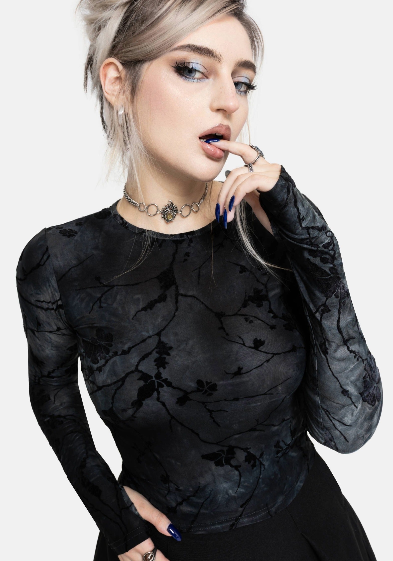 TO3920_WYTCHELMLONGSLEEVEMESHTOP_1CROP